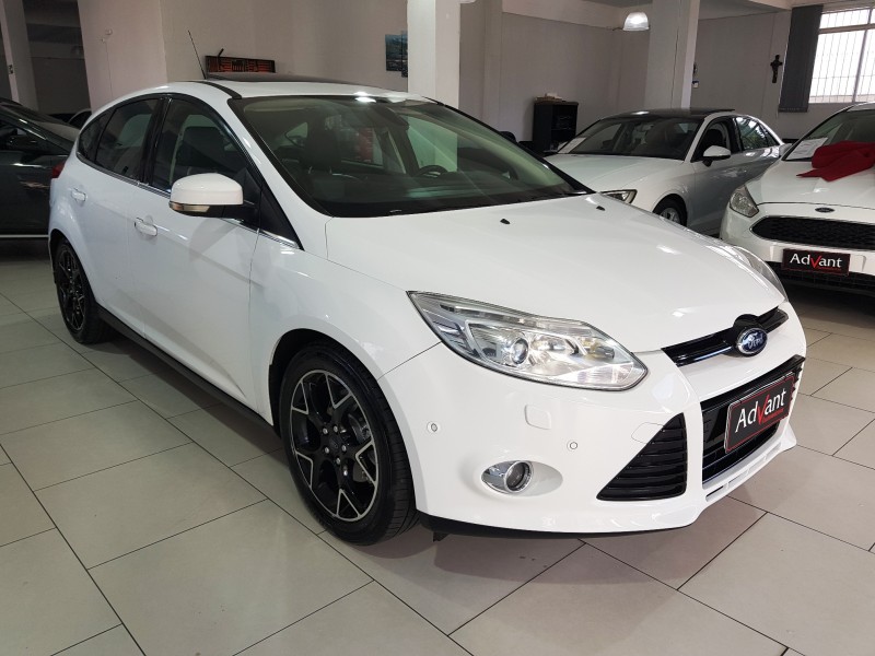 FOCUS 2.0 TITANIUM PLUS 16V FLEX 4P AUTOMÁTICO - 2015 - CAXIAS DO SUL