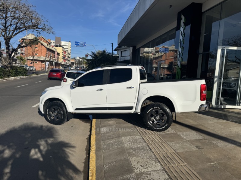 S10 2.4 LTZ 4X2 CD 8V FLEX 4P MANUAL - 2014 - FARROUPILHA