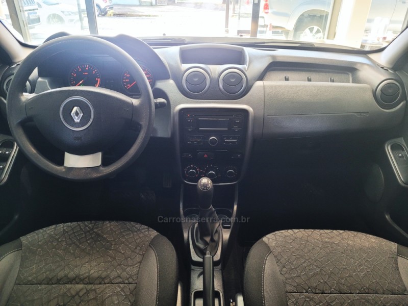 DUSTER 1.6 OUTDOOR 4X2 16V FLEX 4P MANUAL - 2015 - CAXIAS DO SUL