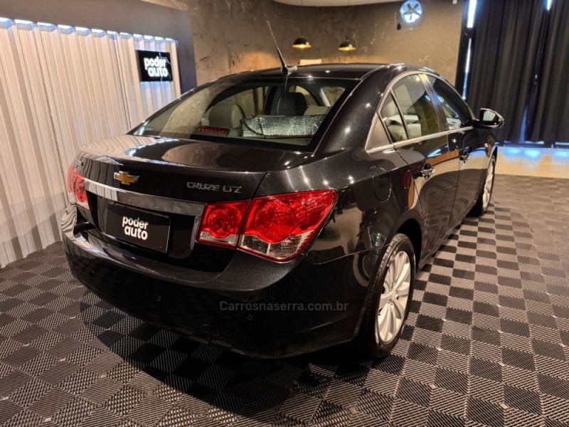 CRUZE 1.8 LTZ 16V FLEX 4P AUTOMÁTICO - 2012 - FARROUPILHA