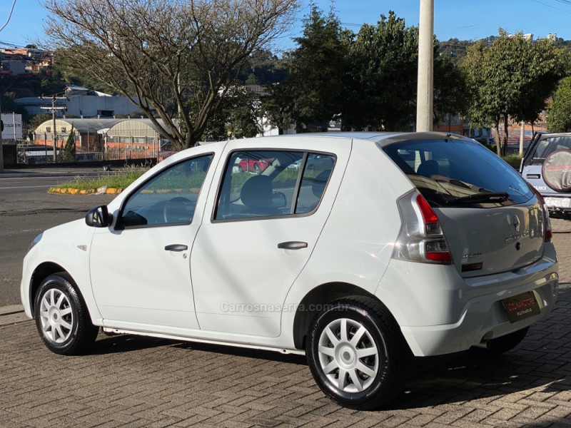 SANDERO 1.0 AUTHENTIQUE 16V FLEX 4P MANUAL - 2014 - CAXIAS DO SUL