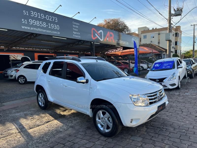 DUSTER 1.6 DYNAMIQUE 4X2 16V FLEX 4P MANUAL - 2014 - VENâNCIO AIRES