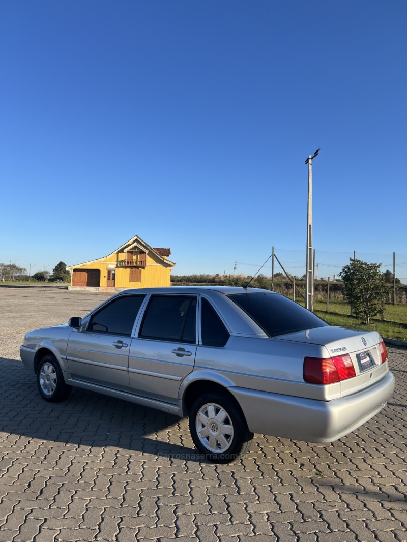 SANTANA 2.0 MI 8V GASOLINA 4P MANUAL - 2003 - ANTôNIO PRADO