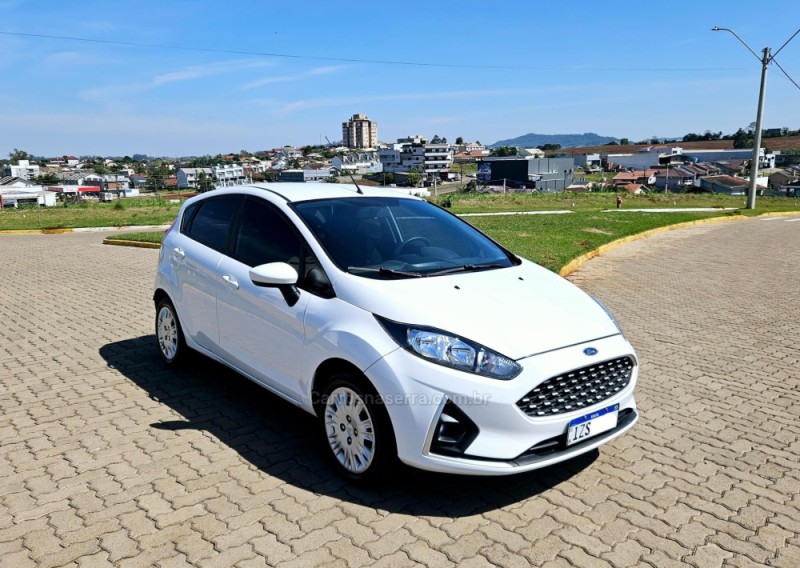 FIESTA 1.6 SE HATCH 16V FLEX 4P MANUAL - 2019 - LAJEADO