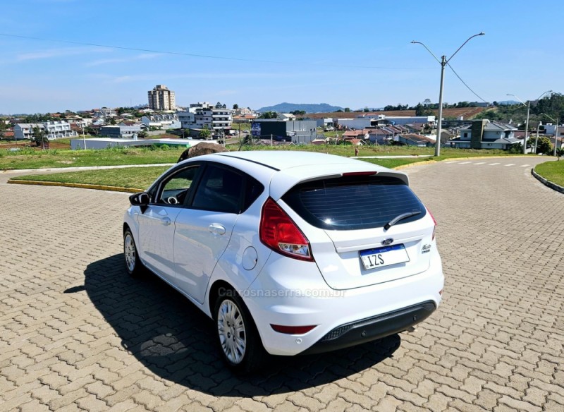 FIESTA 1.6 SE HATCH 16V FLEX 4P MANUAL - 2019 - LAJEADO