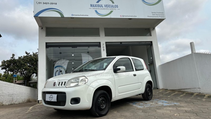 UNO 1.0 EVO VIVACE 8V FLEX 2P MANUAL - 2015 - GRAVATAí