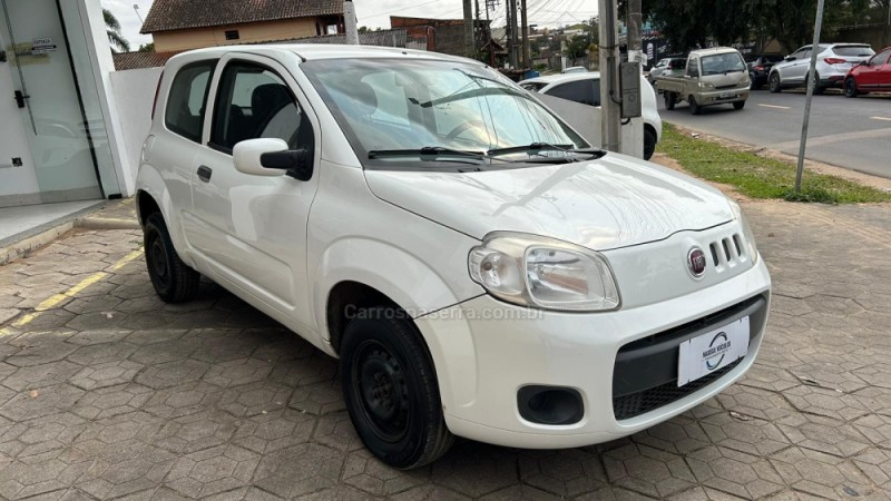 UNO 1.0 EVO VIVACE 8V FLEX 2P MANUAL - 2015 - GRAVATAí