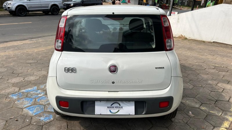 UNO 1.0 EVO VIVACE 8V FLEX 2P MANUAL - 2015 - GRAVATAí