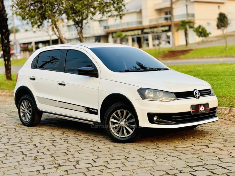 GOL 1.0 MI TRACK 8V FLEX 4P MANUAL