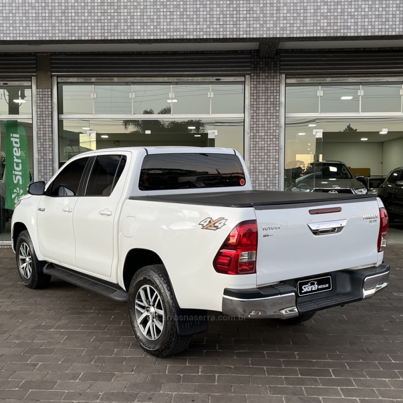 HILUX 2.8 SRV 4X4 CD 16V DIESEL 4P AUTOMÁTICO - 2018 - VACARIA