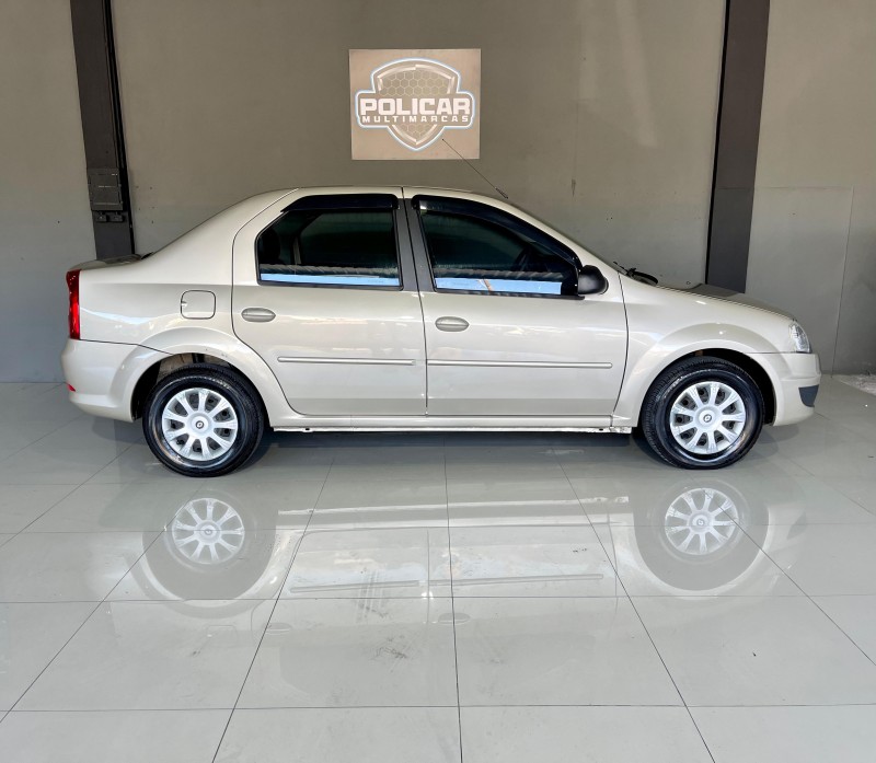 LOGAN 1.0 EXPRESSION 12V FLEX 4P MANUAL - 2012 - CAXIAS DO SUL