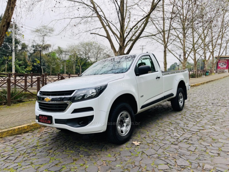 S10 2.8 LS 4X4 CS 16V TURBO DIESEL 2P MANUAL - 2019 - NOVO HAMBURGO