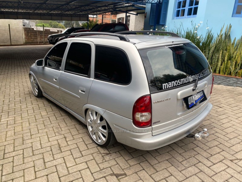 CORSA 1.6 MPFI GLS WAGON 8V GASOLINA 4P MANUAL - 2001 - CANELA