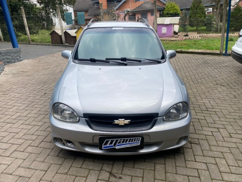 CORSA 1.6 MPFI GLS WAGON 8V GASOLINA 4P MANUAL - 2001 - CANELA