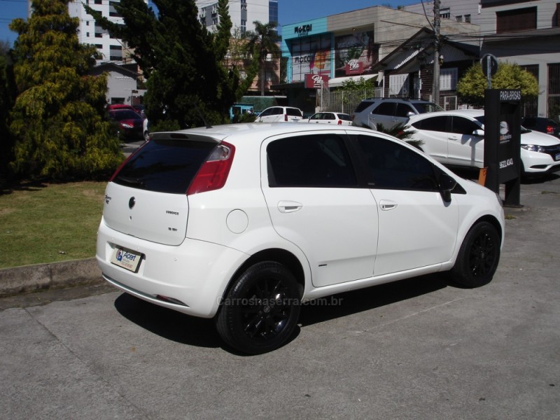 PUNTO 1.6 ESSENCE 16V FLEX 4P MANUAL - 2011 - CAXIAS DO SUL