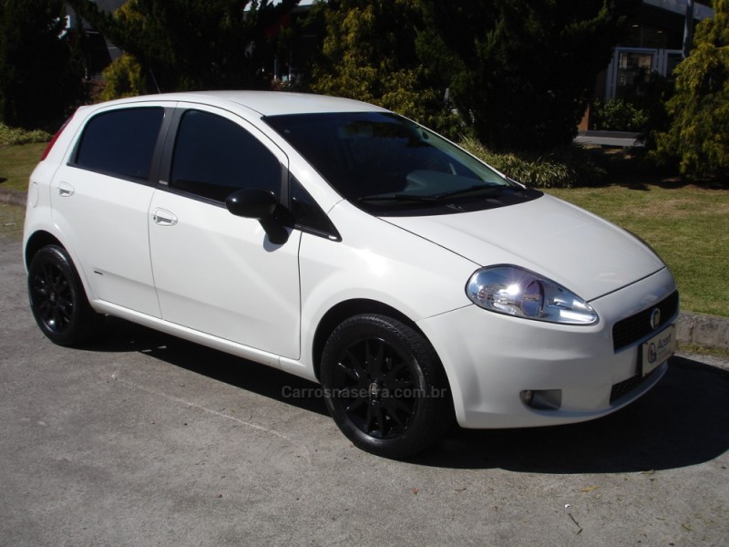 PUNTO 1.6 ESSENCE 16V FLEX 4P MANUAL - 2011 - CAXIAS DO SUL