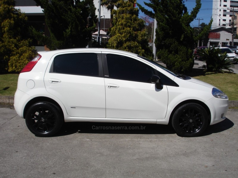 PUNTO 1.6 ESSENCE 16V FLEX 4P MANUAL - 2011 - CAXIAS DO SUL