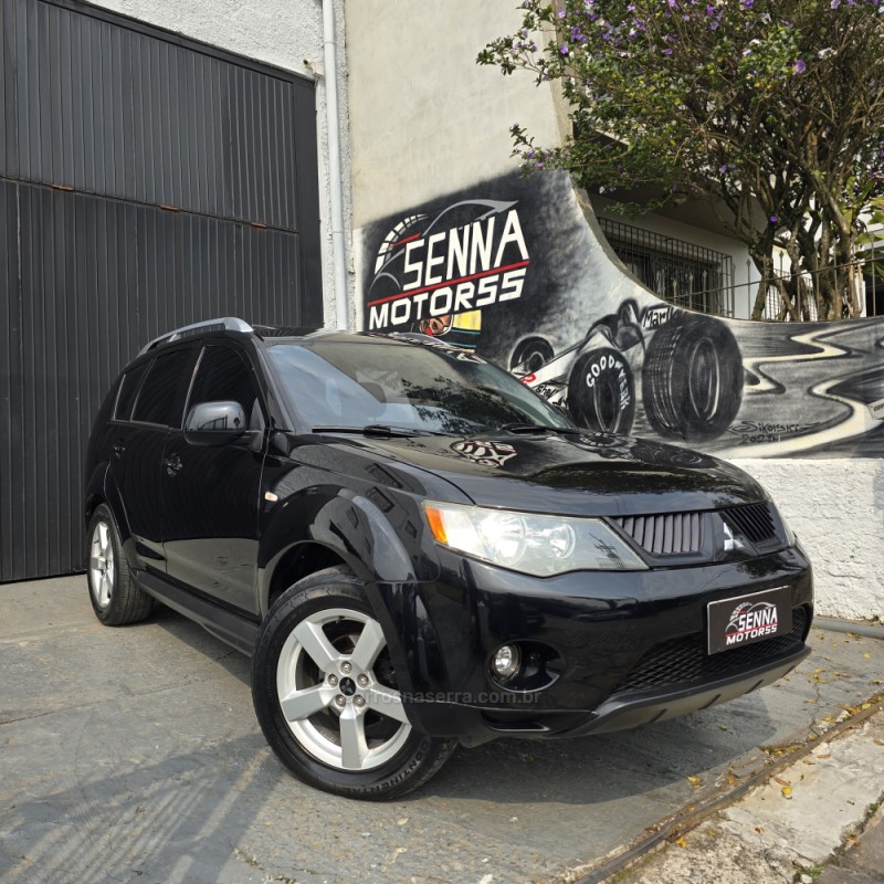 OUTLANDER 3.0 4X4 V6 24V GASOLINA 4P AUTOMÁTICO - 2009 - CAXIAS DO SUL