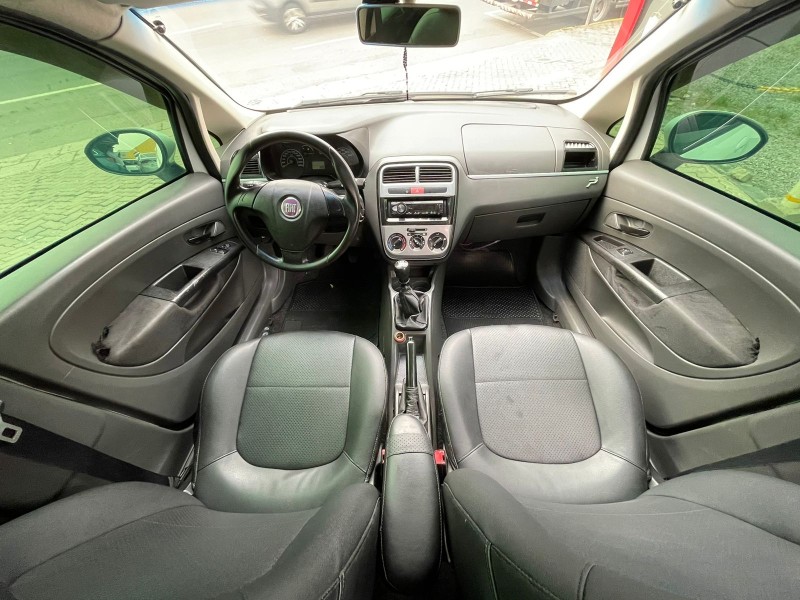 PUNTO 1.4 ATTRACTIVE ITALIA 8V FLEX 4P MANUAL - 2012 - CAXIAS DO SUL