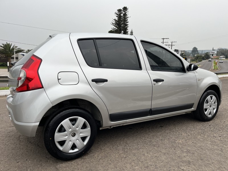 SANDERO 1.6 EXPRESSION 8V FLEX 4P MANUAL - 2008 - DOIS IRMãOS