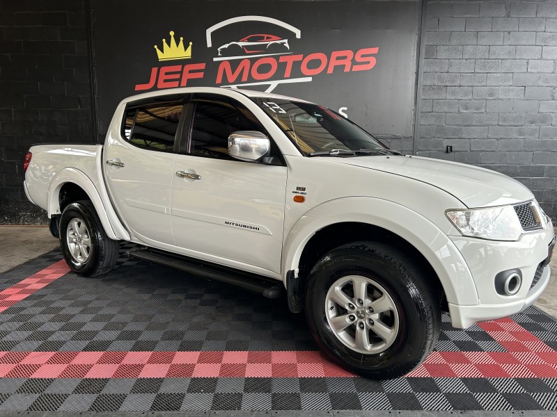 L200 TRITON 3.2 HPE 4X4 CD 16V TURBO INTERCOOLER DIESEL 4P AUTOMÁTICO - 2013 - CAXIAS DO SUL