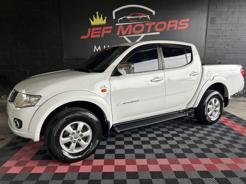 L200 TRITON 3.2 HPE 4X4 CD 16V TURBO INTERCOOLER DIESEL 4P AUTOMÁTICO - 2013 - CAXIAS DO SUL