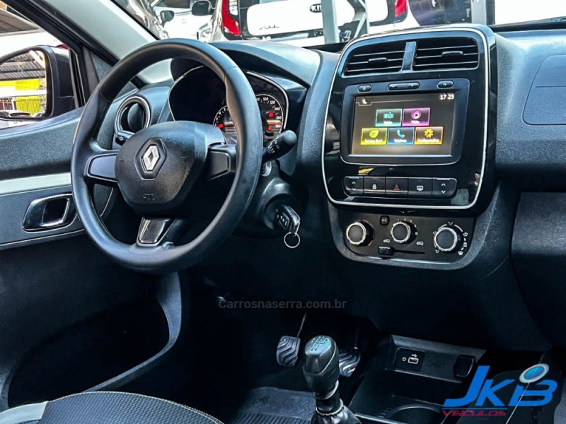 KWID 1.0 12V SCE FLEX INTENSE MANUAL - 2022 - NOVO HAMBURGO