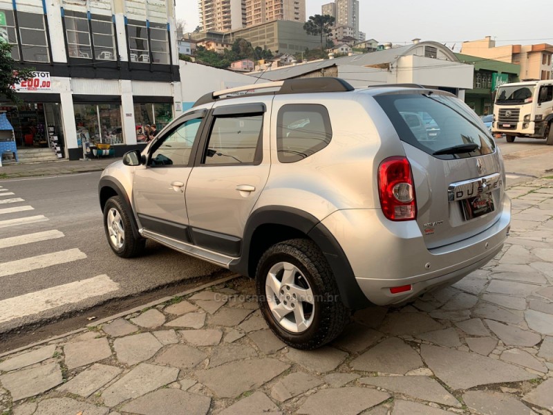 DUSTER 1.6 DYNAMIQUE 4X2 16V FLEX 4P MANUAL - 2014 - CAXIAS DO SUL