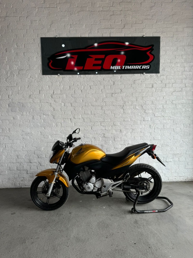 CB 300R  - 2010 - CAXIAS DO SUL