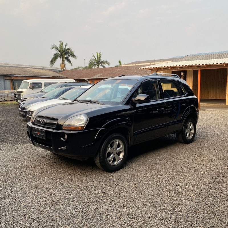 TUCSON 2.0 MPFI GLS 16V 143CV 2WD GASOLINA 4P AUTOMÁTICO