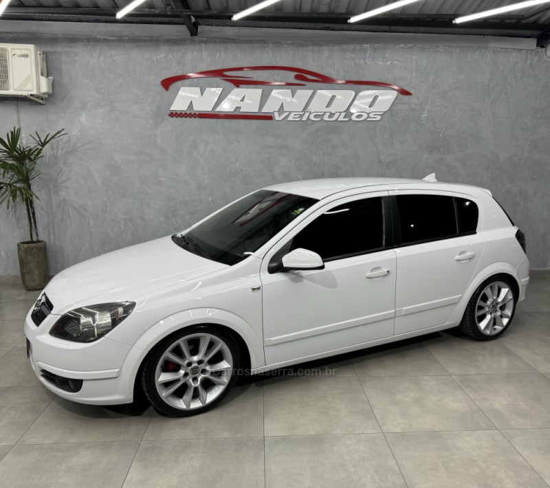 VECTRA 2.0 MPFI GT-X HATCH 8V FLEX 4P MANUAL