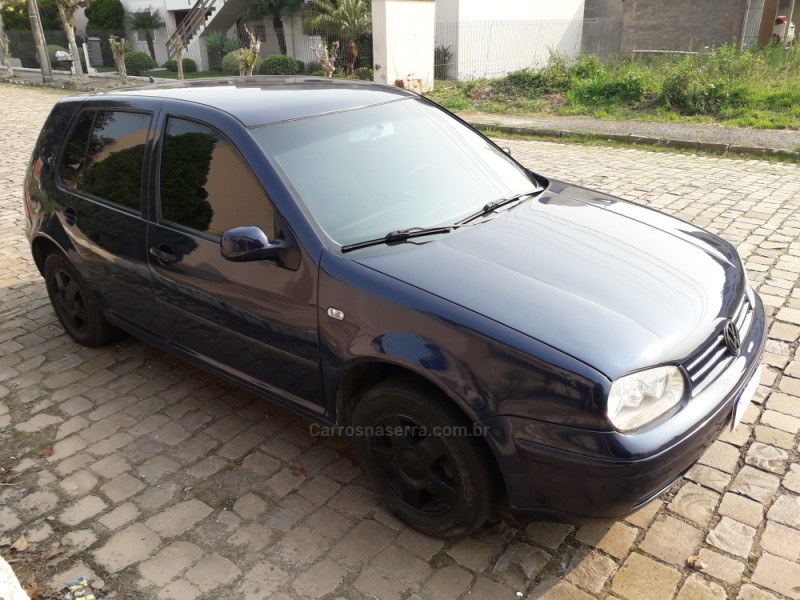 GOLF 1.6 8V GASOLINA 4P MANUAL - 2001 - BENTO GONçALVES