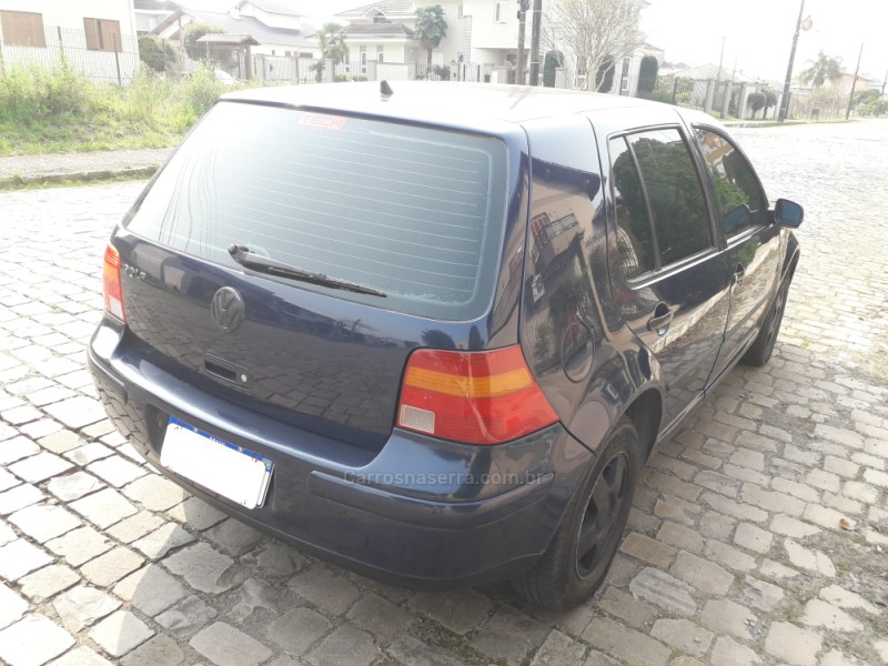 GOLF 1.6 8V GASOLINA 4P MANUAL - 2001 - BENTO GONçALVES