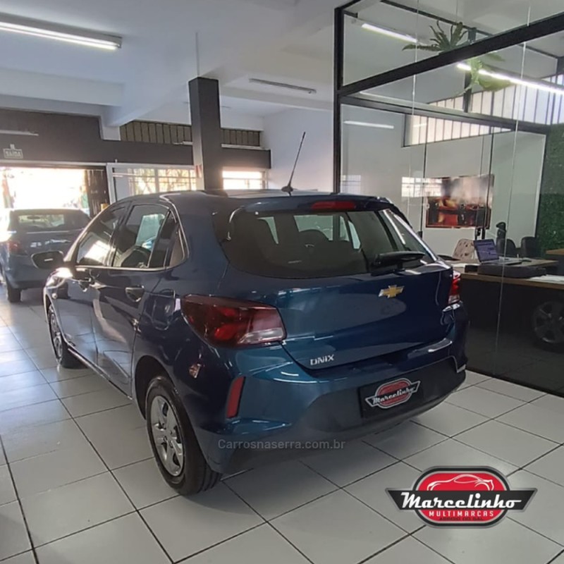 ONIX 1.0 LT PLUS 8V FLEX 4P MANUAL - 2023 - CAXIAS DO SUL