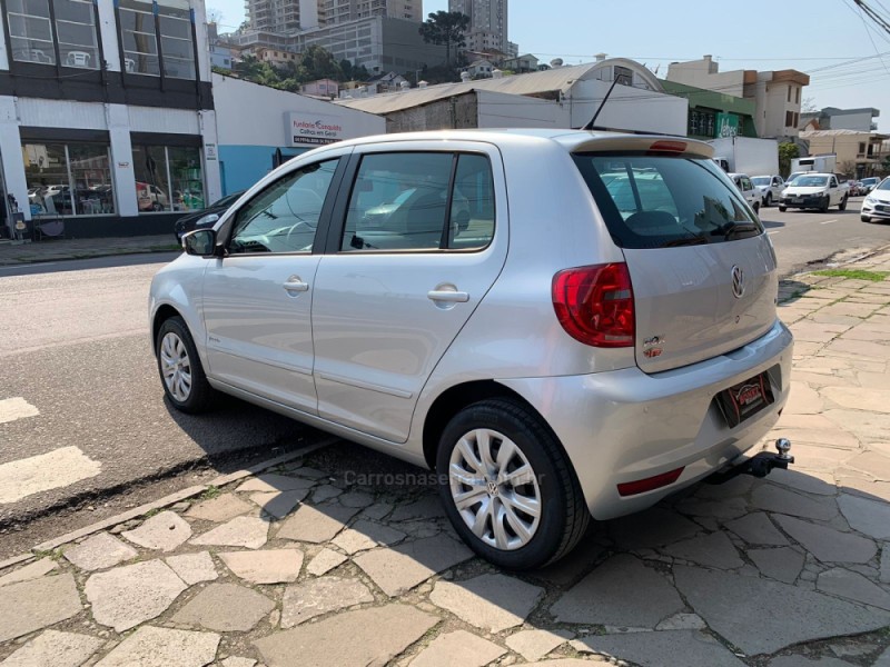 FOX 1.6 MI ITREND 8V FLEX 4P MANUAL - 2013 - CAXIAS DO SUL