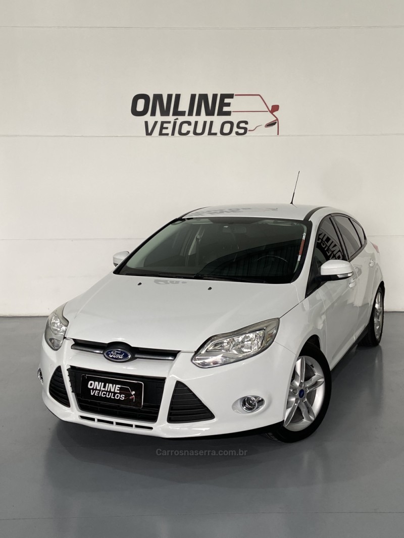 FOCUS 2.0 SE PLUS 16V FLEX 4P AUTOMÁTICO - 2015 - FARROUPILHA