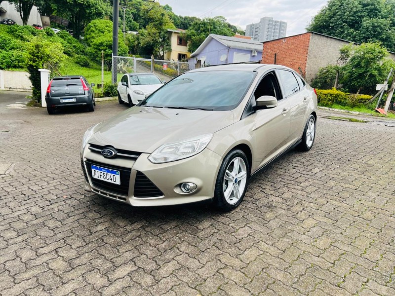 FOCUS 2.0 SE PLUS FASTBACK 16V FLEX 4P AUTOMÁTICO - 2015 - BENTO GONçALVES