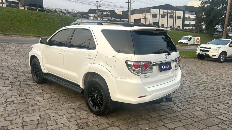 HILUX SW4 3.0 SRV 4X4 7 LUGARES 16V TURBO INTERCOOLER DIESEL 4P AUTOMÁTICO - 2014 - FARROUPILHA