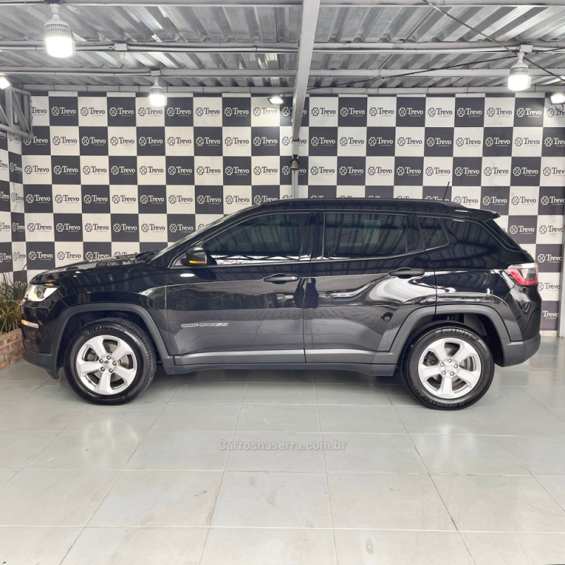 COMPASS 2.0 16V FLEX SPORT AUTOMÁTICO - 2018 - TAQUARA