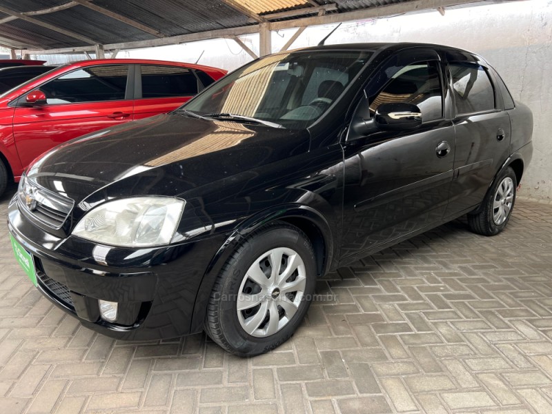 CORSA 1.4 MPFI PREMIUM SEDAN 8V FLEX 4P MANUAL - 2011 - GARIBALDI