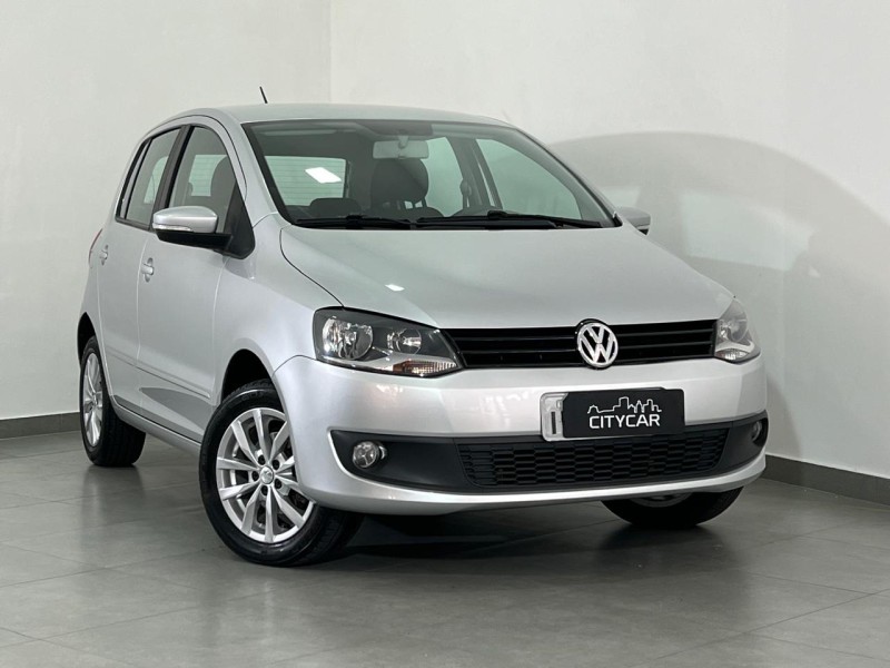 FOX 1.6 MI 8V FLEX 4P MANUAL - 2014 - FARROUPILHA