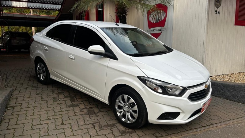 PRISMA 1.4 MPFI LT 8V FLEX 4P MANUAL - 2018 - TRêS COROAS