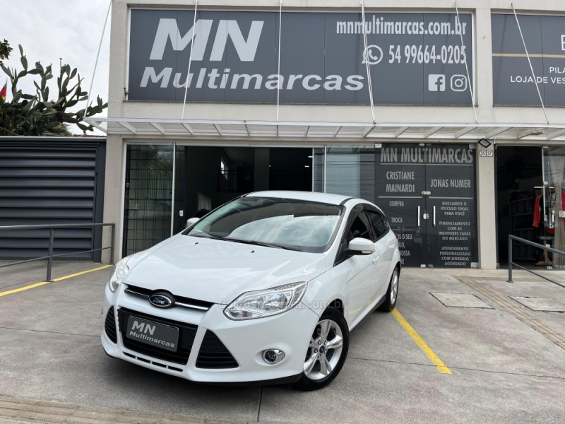 FOCUS 1.6 SE 16V FLEX 4P AUTOMÁTICO - 2014 - BENTO GONçALVES