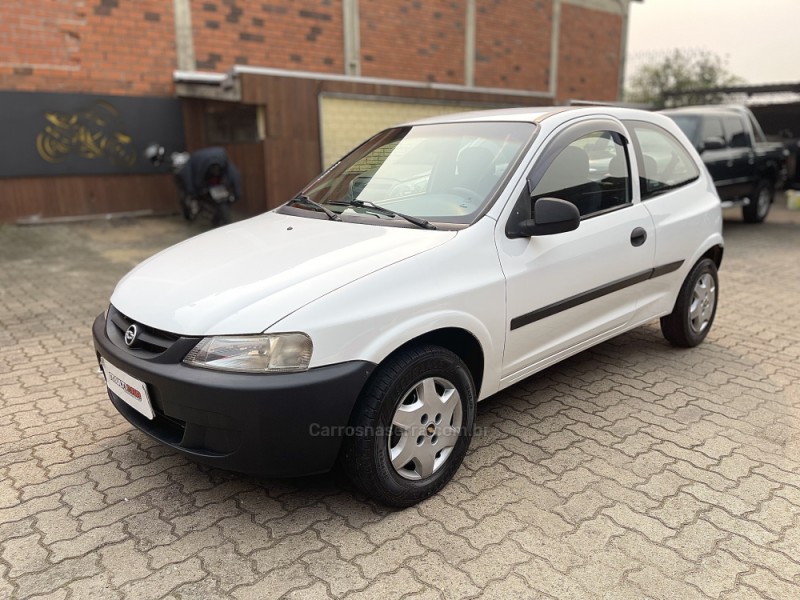 CELTA 1.0 MPFI VHC SPIRIT 8V FLEX 2P MANUAL - 2005 - CAMPO BOM