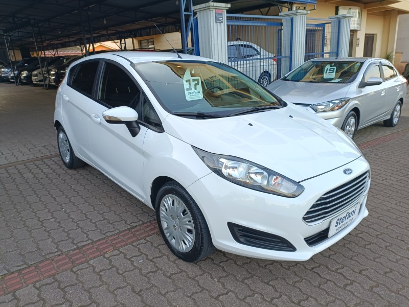 FIESTA 1.6 SE HATCH 16V FLEX 4P MANUAL - 2017 - BOM PRINCíPIO