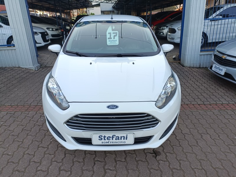 FIESTA 1.6 SE HATCH 16V FLEX 4P MANUAL - 2017 - BOM PRINCíPIO