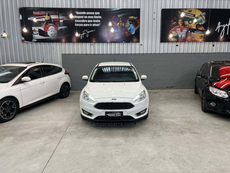 FOCUS 1.6 SE 16V FLEX 4P MANUAL - 2017 - CAXIAS DO SUL