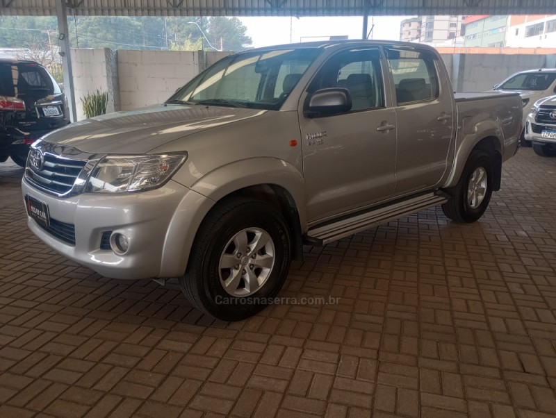 HILUX 2.7 SR 4X2 CD 16V GASOLINA 4P AUTOMÁTICO - 2014 - CAXIAS DO SUL