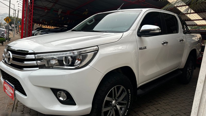 HILUX 2.8 SRX 4X4 CD 16V DIESEL 4P AUTOMÁTICO - 2017 - TRêS COROAS