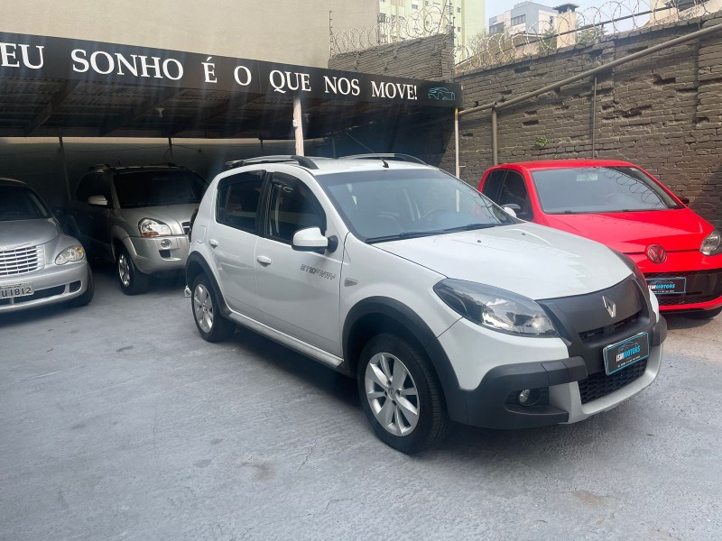 SANDERO 1.6 STEPWAY TWEED 8V FLEX 4P MANUAL - 2014 - CAXIAS DO SUL